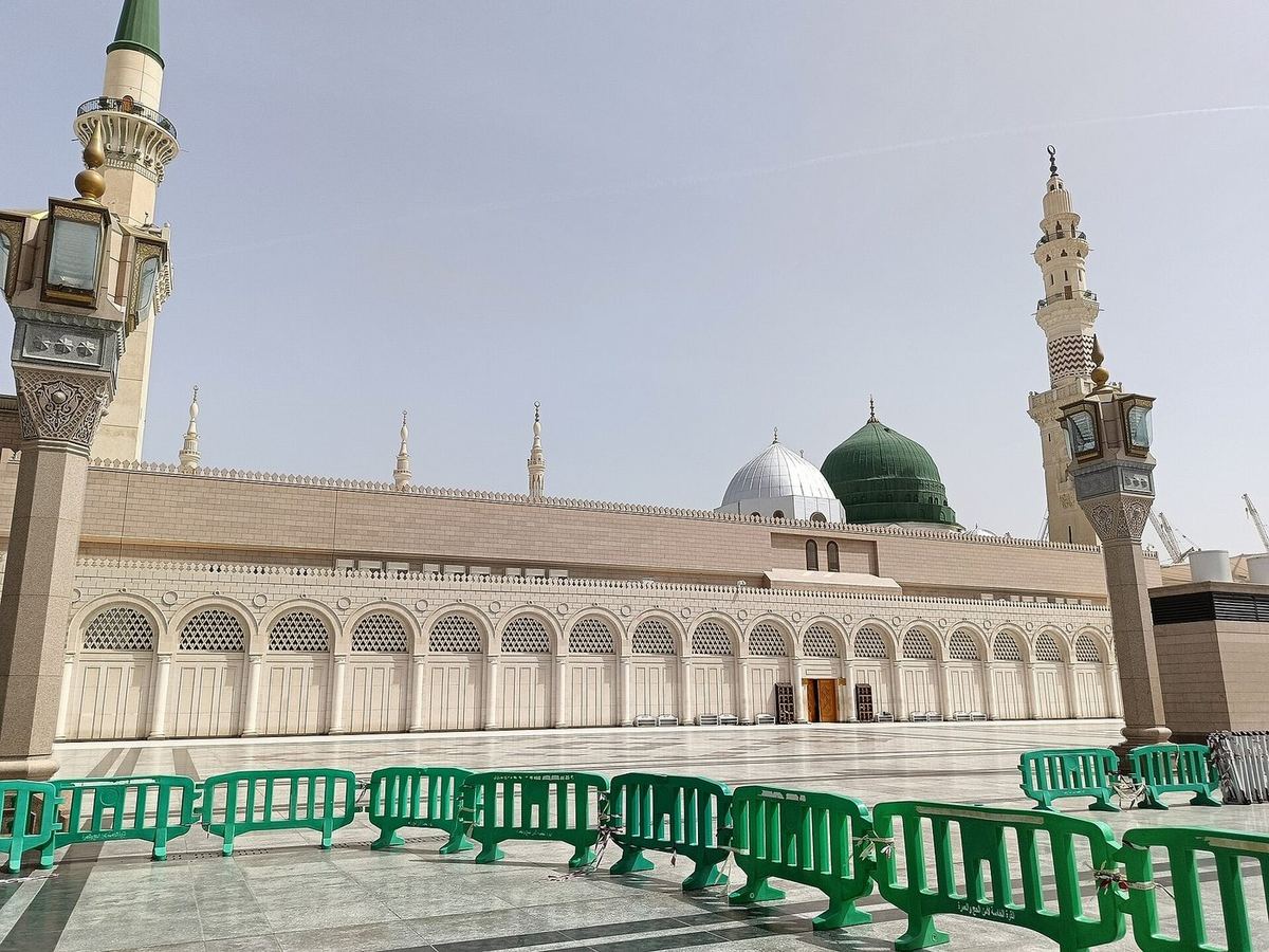 Anwar Al Madinah Movenpick Hotel