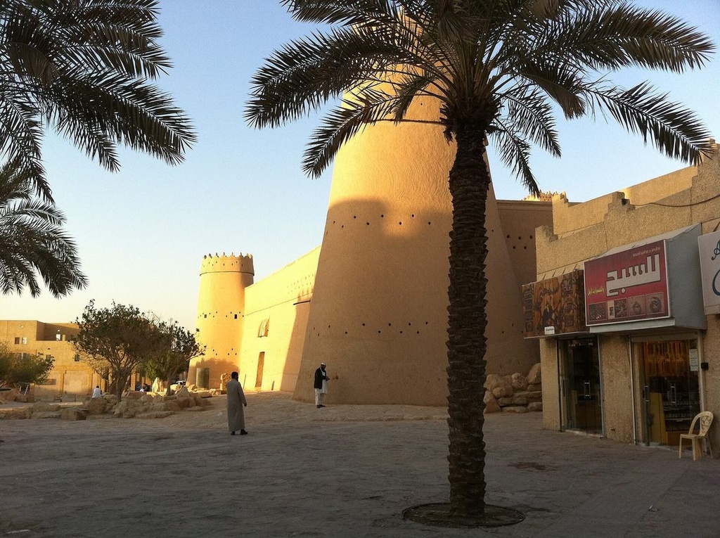 Family Fun - Jeddah Corniche & Riyadh Boulevard
