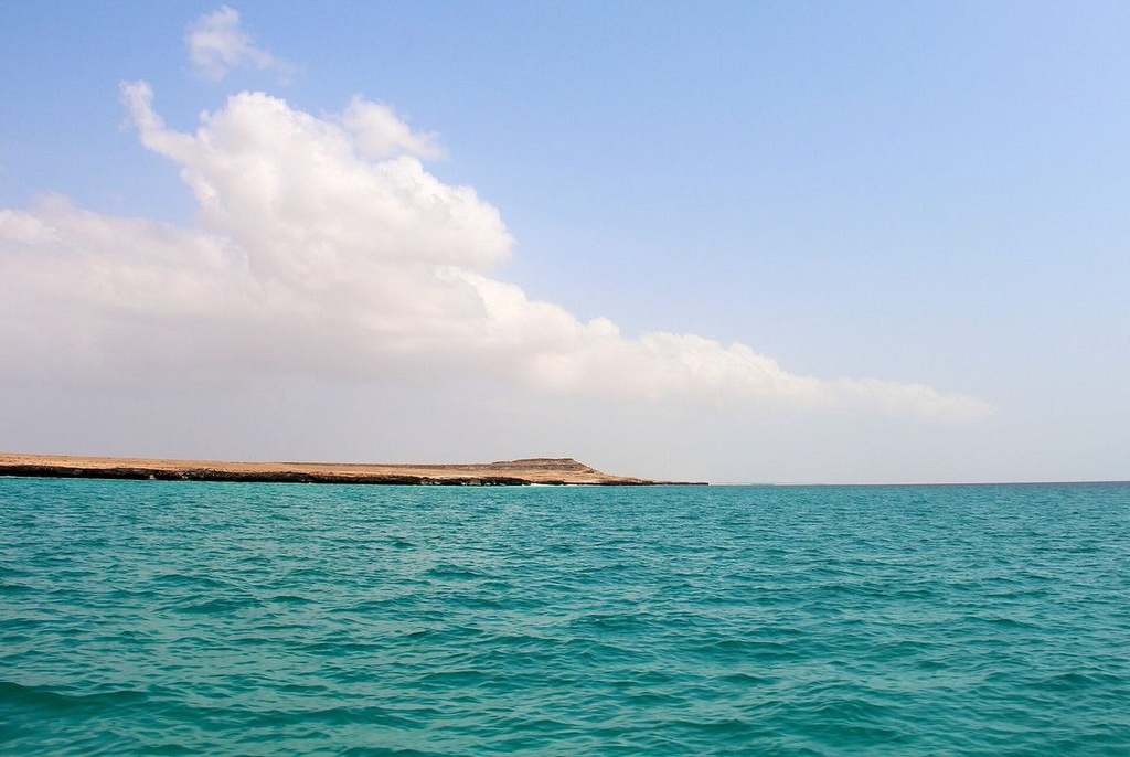 Honeymoon - AlUla Canyons & Red Sea Overwater Villas