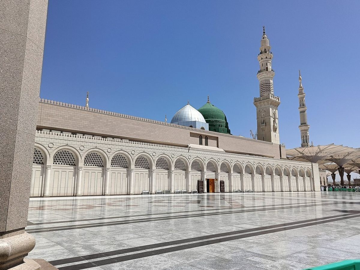 Standard Umrah - 10 Nights with Ziyarah
